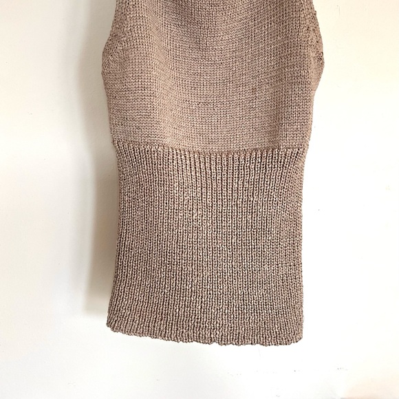 DKNY Metallic Gold Sleeveless Top, Medium - Picture 2 of 16